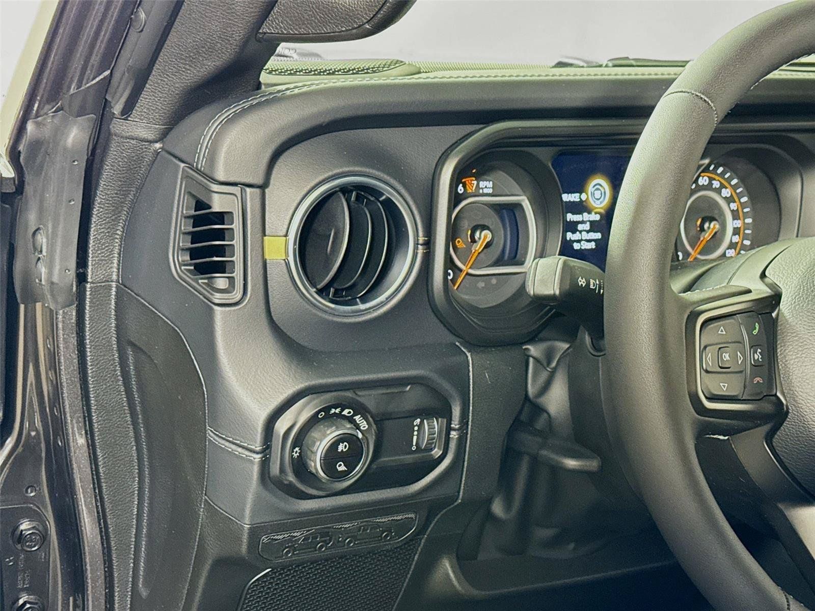 New 2026 Jeep Gladiator Sport AWD/4WD image 4