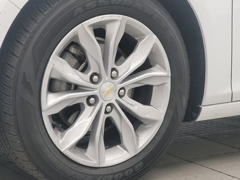 Used 2025 Chevrolet Malibu LT FWD image 31