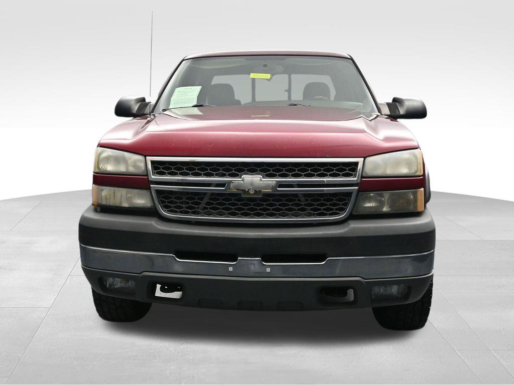 Used 2005 Chevrolet Silverado 2500 LS AWD/4WD image 8