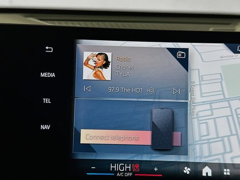 Used 2025 BMW X2 xDrive28i image 21