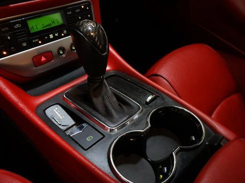 Used 2011 Maserati GranTurismo S image 21