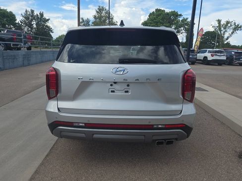 Used 2025 Hyundai Palisade SEL FWD image 6