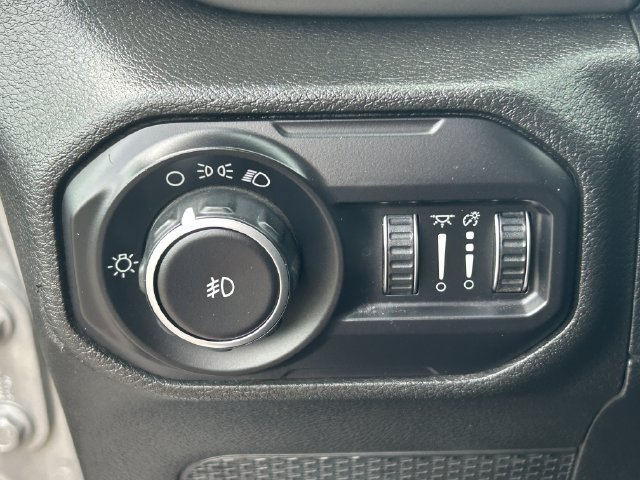 Used 2018 Jeep Wrangler Unlimited Sport AWD/4WD image 18