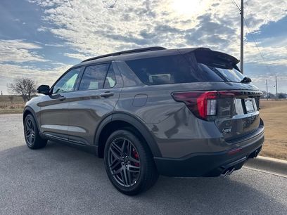 New 2026 Ford Explorer ST w/ Sun And Sound Package