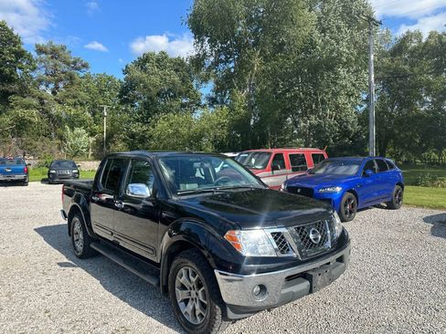 Used 2019 Nissan Frontier SL AWD/4WD image 3