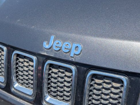 Used 2018 Jeep Compass Sport AWD/4WD image 8