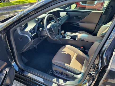 Used 2022 Lexus ES 350 w/ Accessory Package FWD image 12