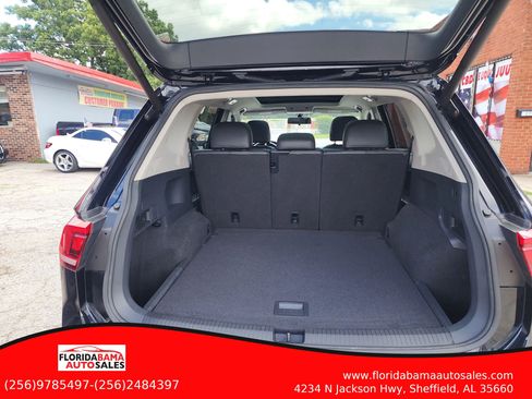 Used 2018 Volkswagen Tiguan SEL AWD/4WD image 10