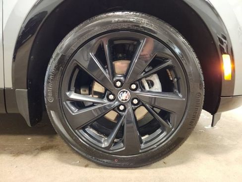 Certified 2023 Buick Envision Essence w/ Sport Touring Package AWD/4WD image 35