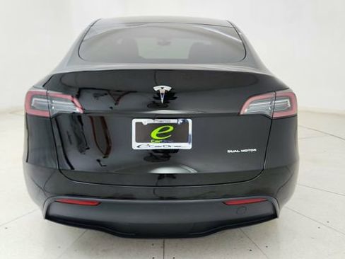 Used 2024 Tesla Model Y Long Range image 5