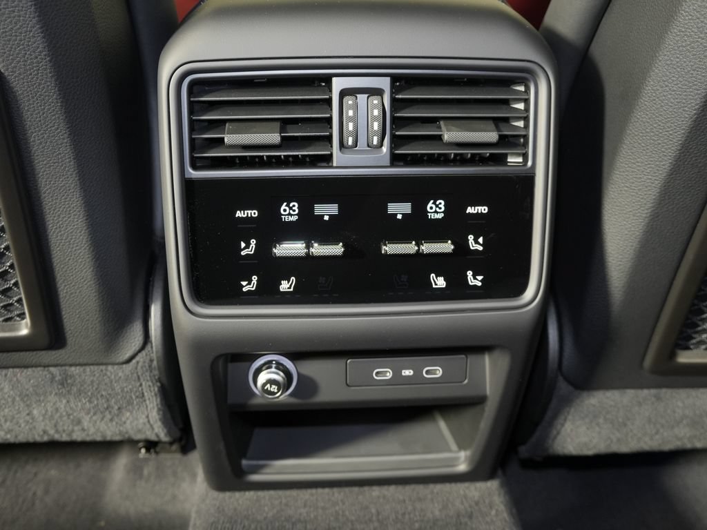Certified 2026 Porsche Cayenne S AWD/4WD image 37