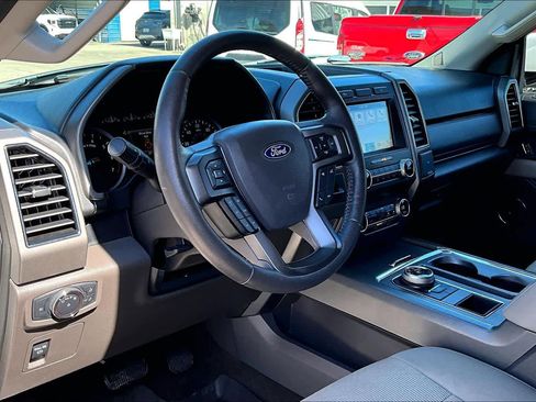Used 2019 Ford Expedition XLT w/ Cargo Package image 18