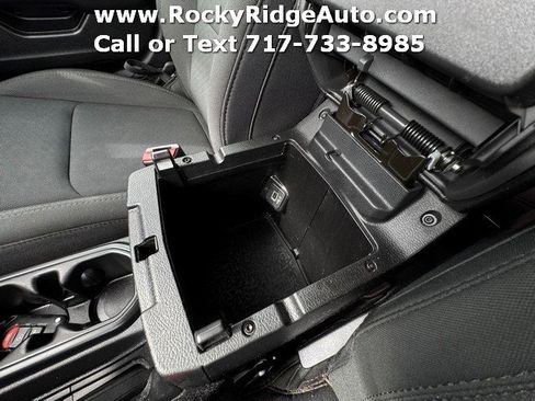 Used 2022 Jeep Wrangler Sport AWD/4WD image 19