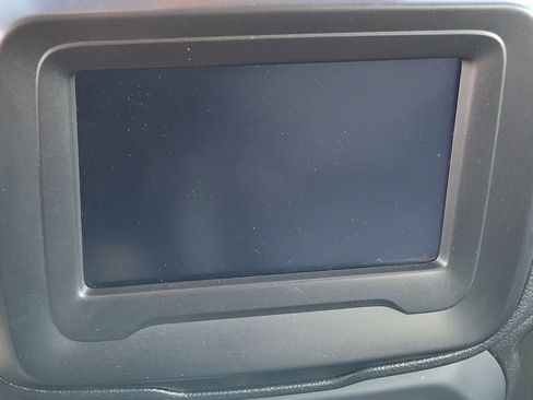 Used 2020 Jeep Renegade Limited image 17