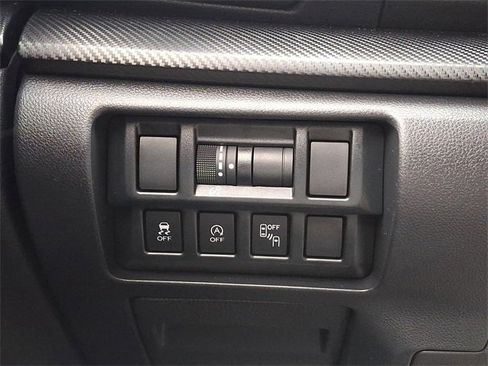 Used 2023 Subaru Crosstrek 2.0i Premium image 24