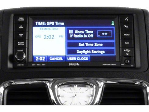 Used 2015 Chrysler Town & Country Touring-L w/ Driver Convenience Group FWD image 19