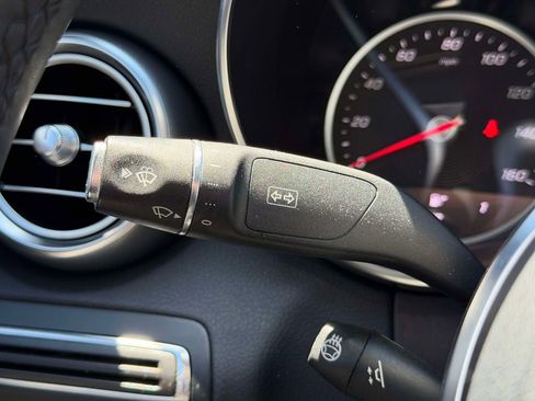 Used 2020 Mercedes-Benz C 300 4MATIC Sedan image 33
