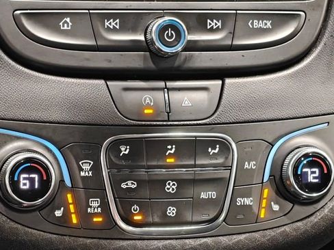 Used 2023 Chevrolet Malibu LT image 8