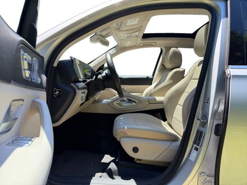 Used 2020 Mercedes-Benz GLE 350 4MATIC image 10