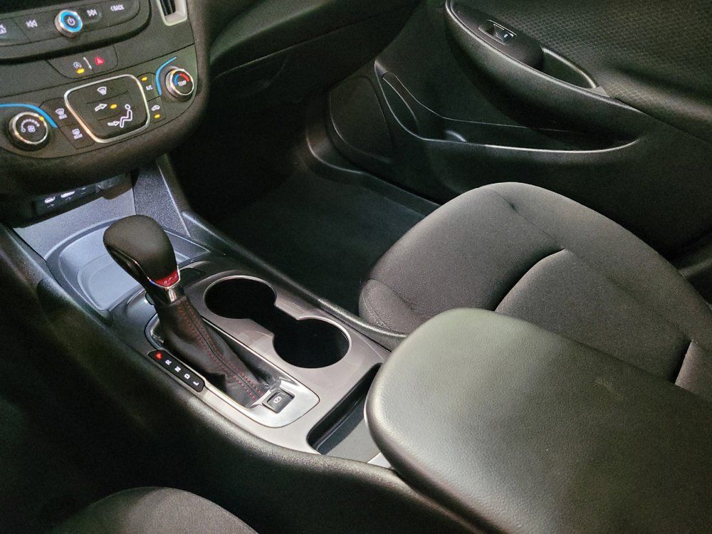 Used 2023 Chevrolet Malibu RS FWD image 26