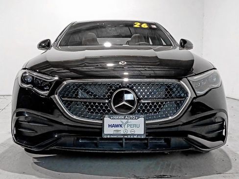 Used 2026 Mercedes-Benz E 450 4MATIC Sedan image 2