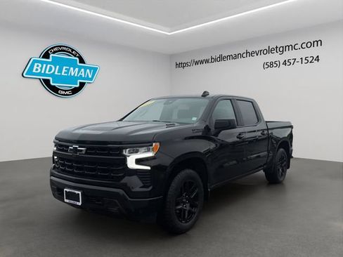 Used 2023 Chevrolet Silverado 1500 RST w/ Z71 Off-Road Package AWD/4WD image 3