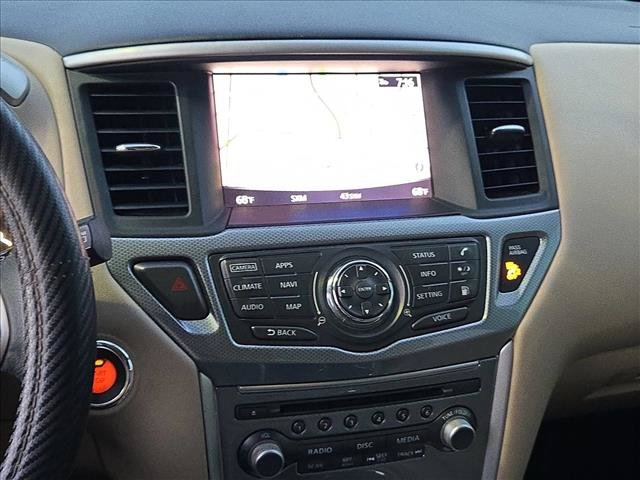 Used 2018 Nissan Pathfinder SL FWD image 12