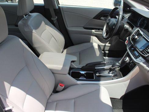 Used 2015 Honda Accord EX-L image 21