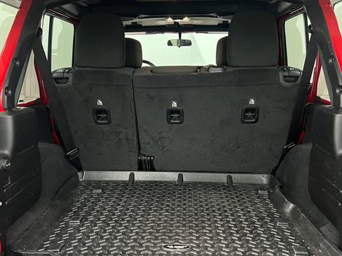 Used 2020 Jeep Wrangler Unlimited Rubicon AWD/4WD image 23