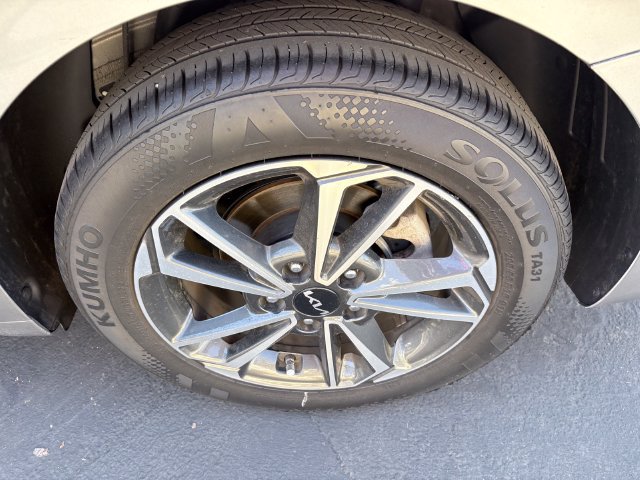 Used 2023 Kia Forte LXS FWD image 23