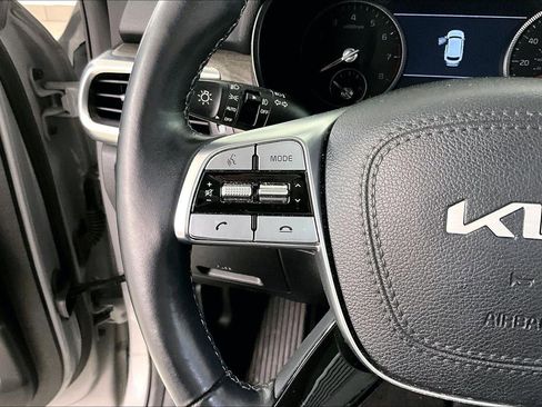 Used 2022 Kia Telluride SX w/ SX Prestige Package image 11