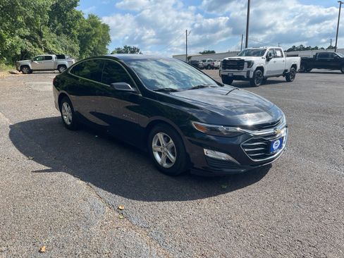 Used 2019 Chevrolet Malibu LS FWD image 9