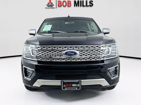 Used 2019 Ford Expedition Platinum RWD image 2