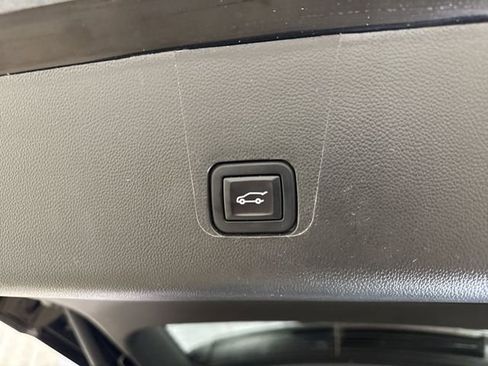 Certified 2022 Chevrolet Traverse LT image 27