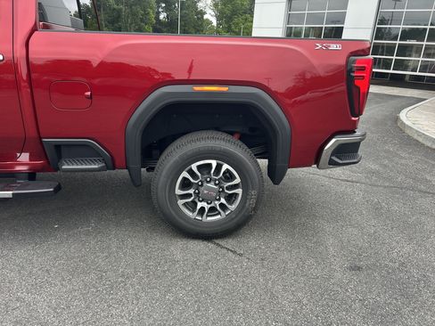 New 2026 GMC Sierra 2500 SLT w/ SLT Premium Package AWD/4WD image 8