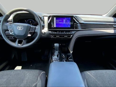 Used 2025 Toyota Camry LE FWD image 15