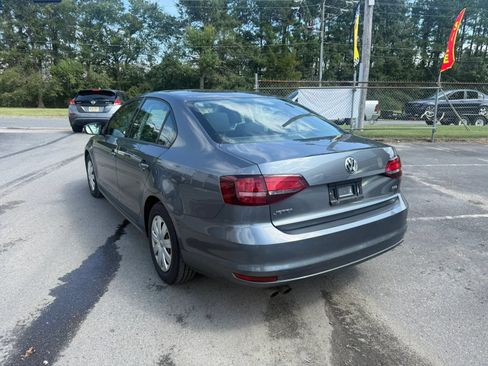 Used 2016 Volkswagen Jetta S FWD image 3