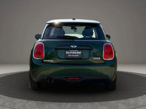 Used 2017 MINI Cooper 2-Door Hardtop image 4