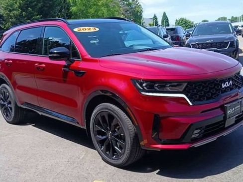 Certified 2023 Kia Sorento SX AWD/4WD image 5