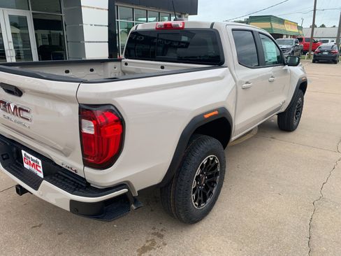 New 2026 GMC Canyon AT4 AWD/4WD image 5