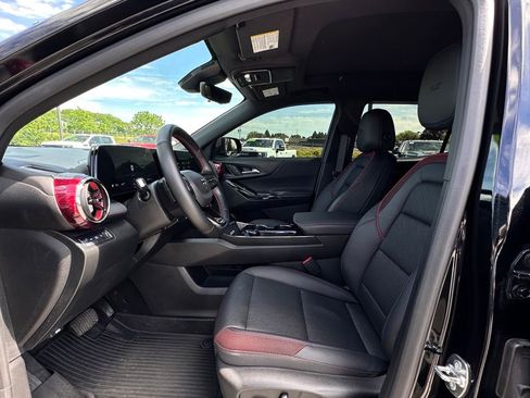 Used 2025 Chevrolet Equinox RS w/ Safety and Technology Package AWD/4WD image 19