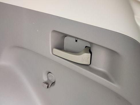 Used 2014 Honda CR-V LX image 41