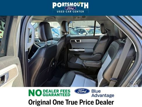 Certified 2022 Ford Explorer XLT w/ Equipment Group 202A image 5