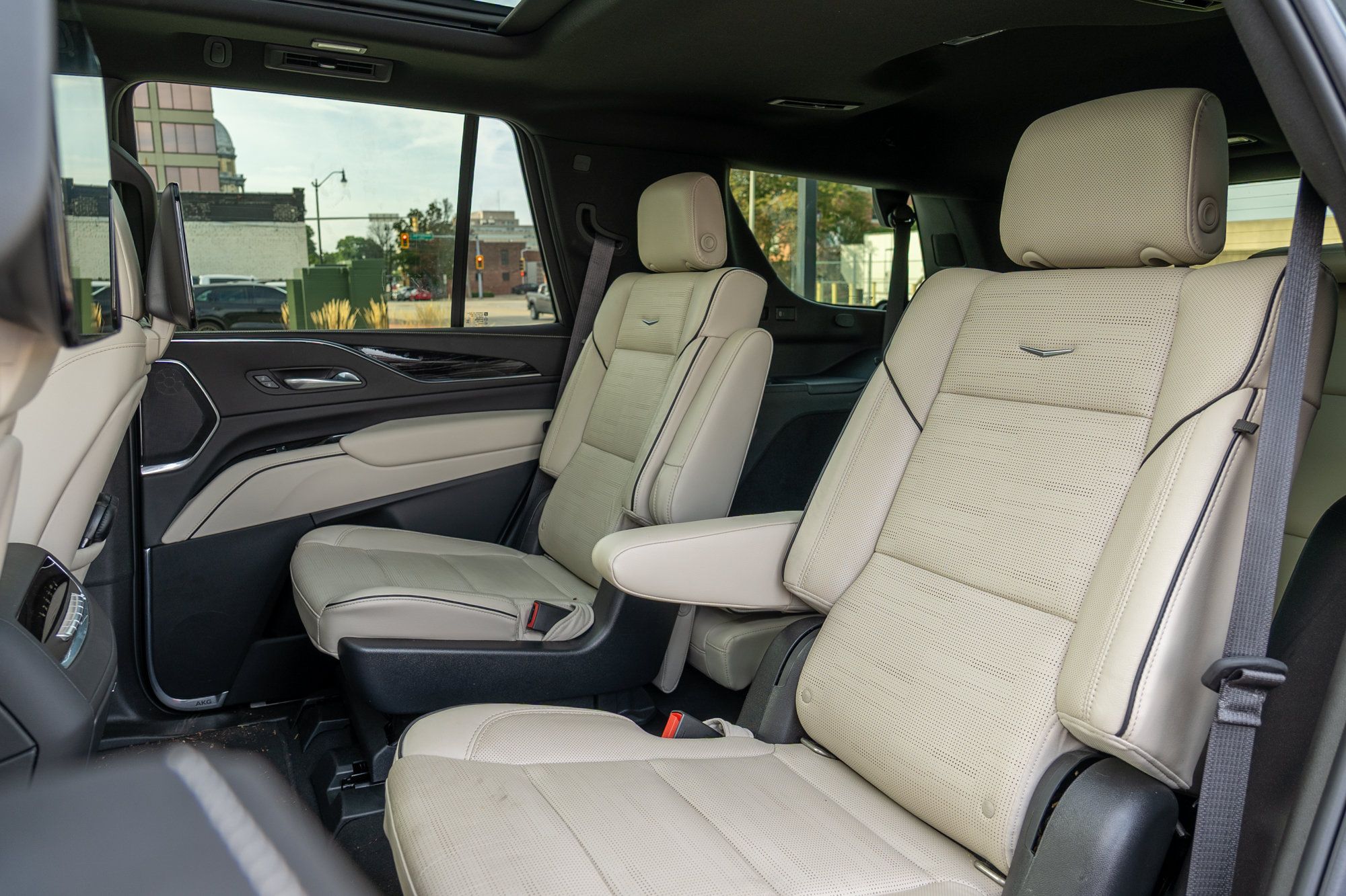 Used 2021 Cadillac Escalade Sport w/ Driver Assist Tech Package AWD/4WD image 15