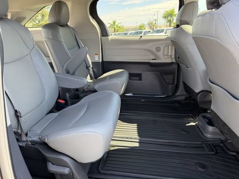 Certified 2024 Toyota Sienna XLE w/ XLE Plus Package FWD image 13