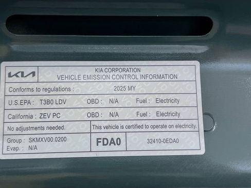Certified 2025 Kia Niro Wind FWD image 34