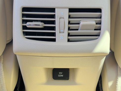 Used 2015 Lexus ES 350 w/ Luxury Package FWD image 26