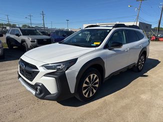 Used 2023 Subaru Outback Limited AWD/4WD video 1