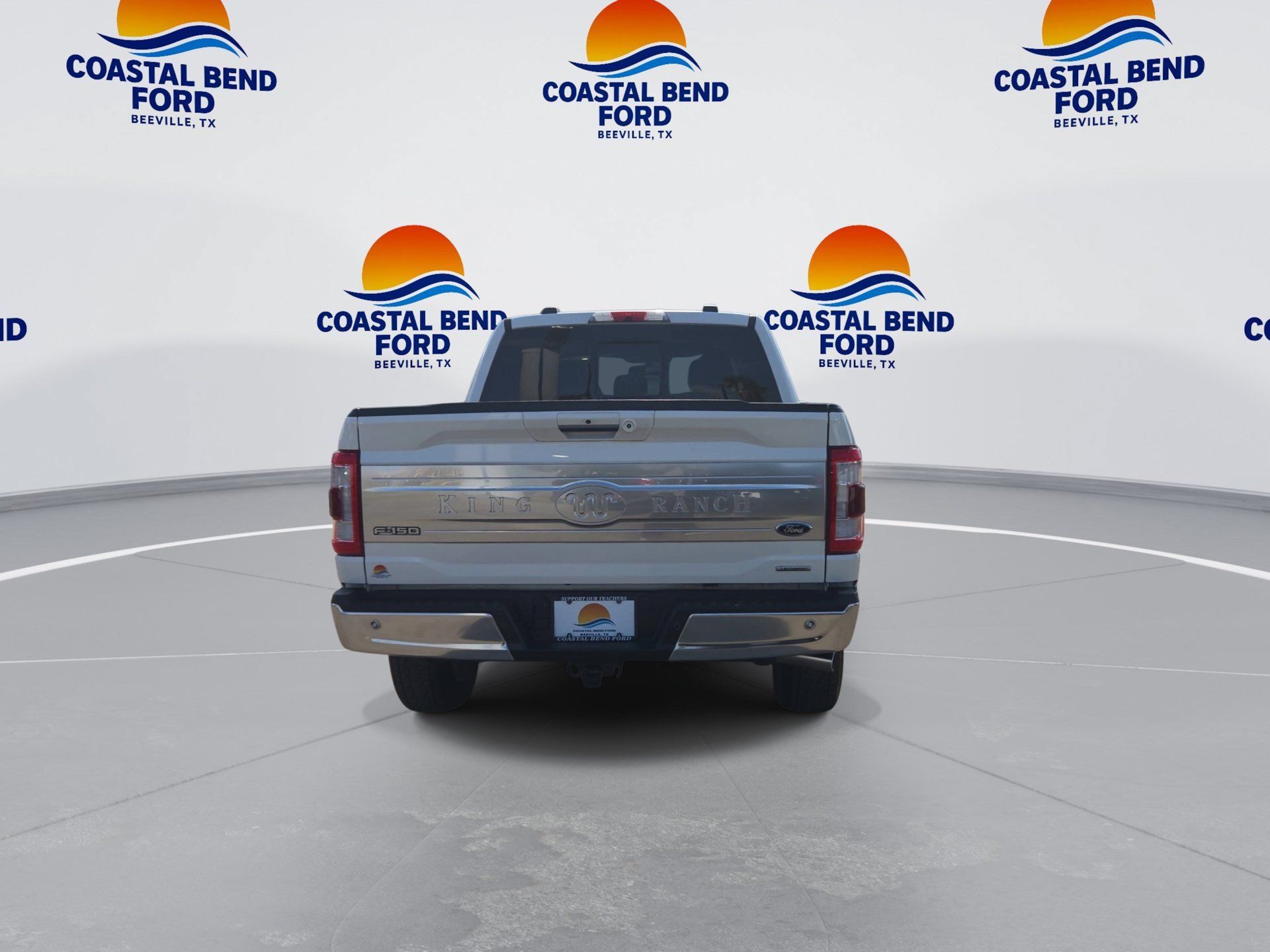 Used 2022 Ford F150 King Ranch w/ Equipment Group 601A High AWD/4WD image 7