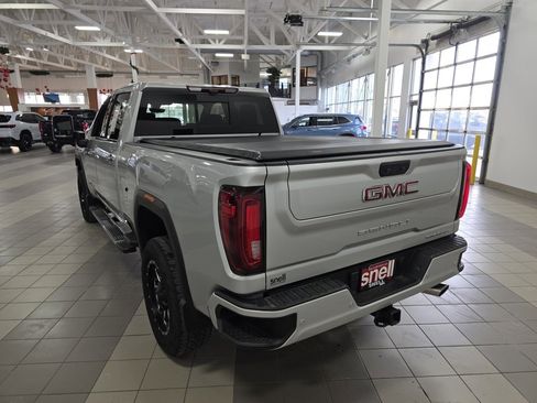 Used 2022 GMC Sierra 3500 Denali w/ Denali Ultimate Package image 3